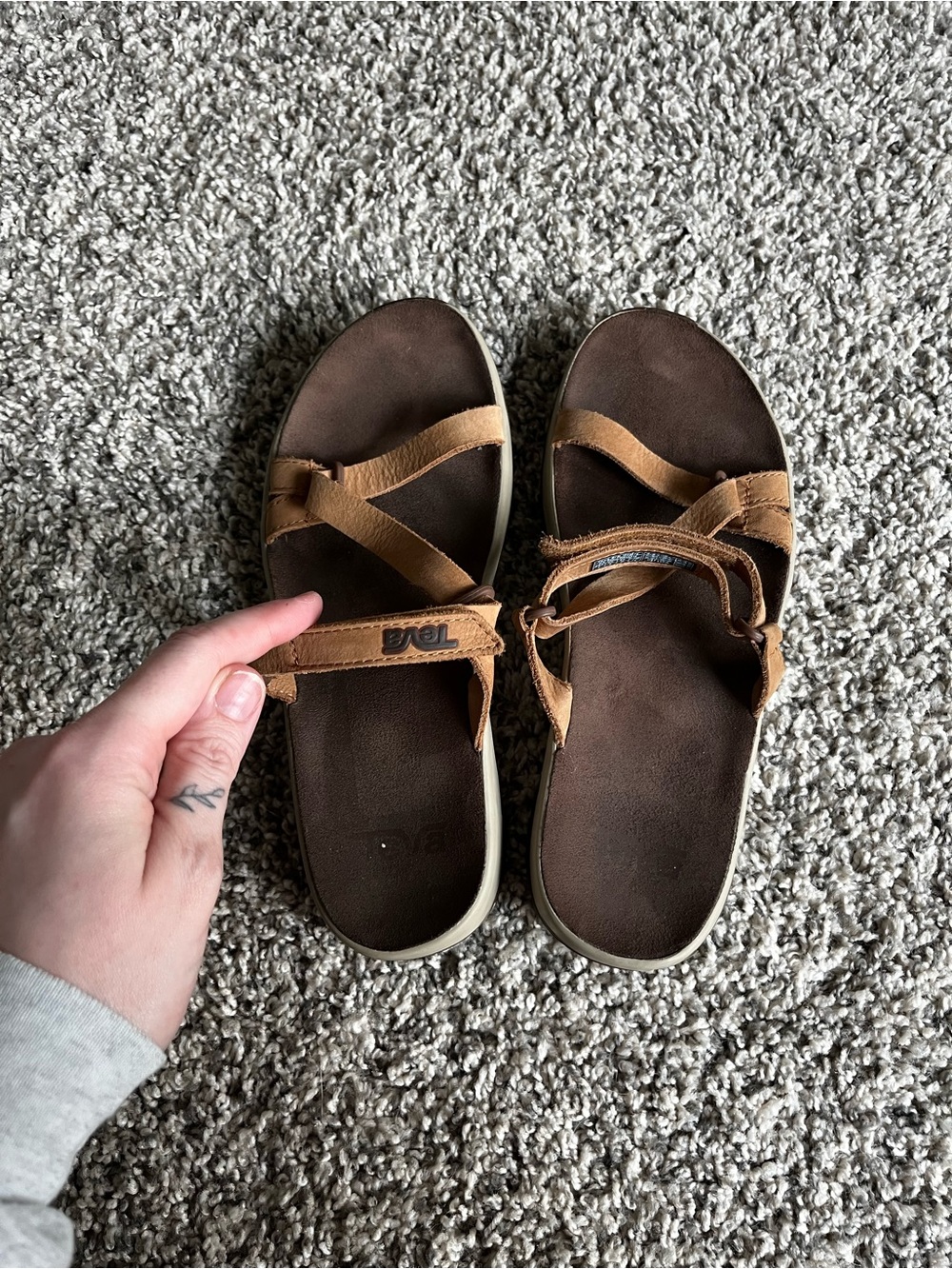 Teva Elzada Leather Strappy Sandal - Picture 3 of 9